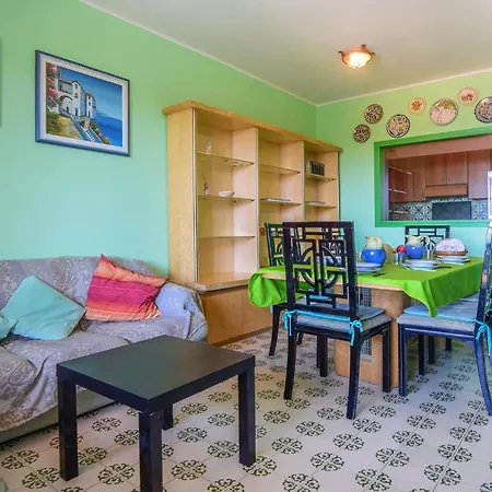 3 Bedroom In Lägenhet