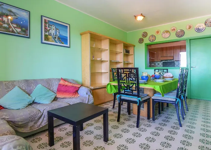 3 Bedroom In Apartment